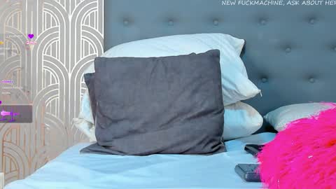   online show from 12/21/25, 02:02