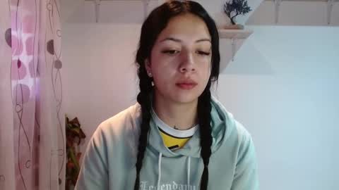 Snapshot of madisoncambel chatting on 12/12/24, 02:44 Madison Cambel online show from 12/12/24, 02:44