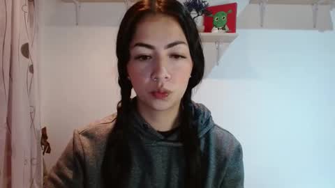 Snapshot of madisoncambel chatting on 02/19/25, 09:17 Madison Cambel online show from 02/19/25, 09:17