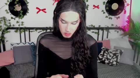 Snapshot of madisonesprit chatting on 03/03/26, 03:18 madisonesprit online show from 03/03/26, 03:18