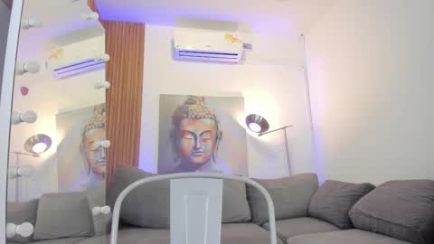 Snapshot of madisson_lux chatting on 02/26/26, 09:03 madisson_lux online show from 02/26/26, 09:03