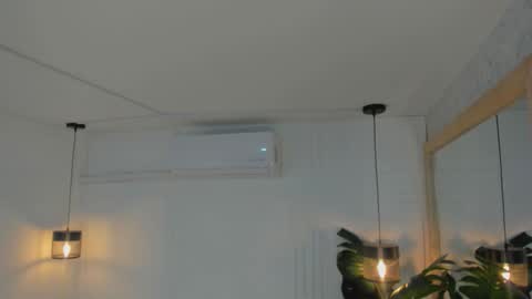 Snapshot of madissonmoore5 chatting on 09/13/25, 12:05 madissonmoore5 online show from 09/13/25, 12:05