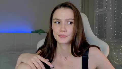 Madi Soon online show from 10/15/25, 04:29