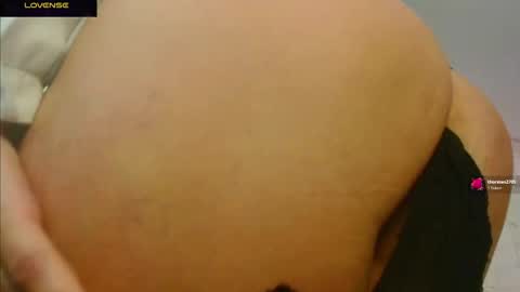 Snapshot of madlyn_dee chatting on 05/23/26, 02:39 Leena online show from 05/23/26, 02:39