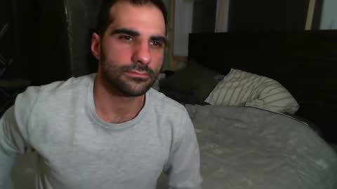 Snapshot of madmax0133 chatting on 02/23/25, 09:44 Guigui online show from 02/23/25, 09:44