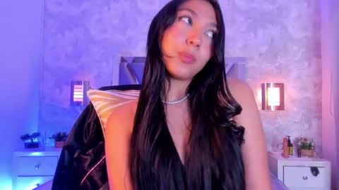 Snapshot of mady_roa chatting on 07/11/26, 02:36 Mady Roa online show from 07/11/26, 02:36