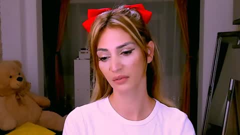 Madye Roberts online show from 01/12/25, 10:12