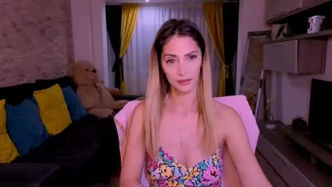 Madye Roberts online show from 03/23/26, 10:25