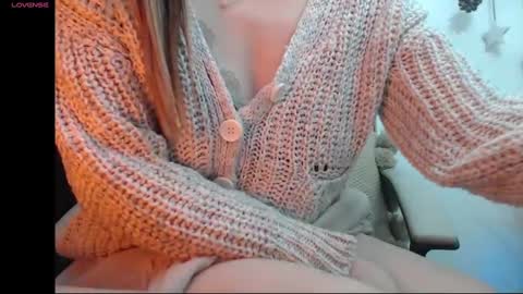 Mara online show from 02/12/25, 06:09