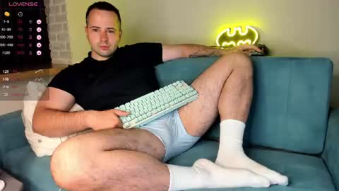 Snapshot of madzuru chatting on 07/03/26, 02:18 Gregory online show from 07/03/26, 02:18