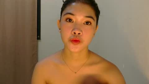 mae_luna online show from 06/22/26, 12:02