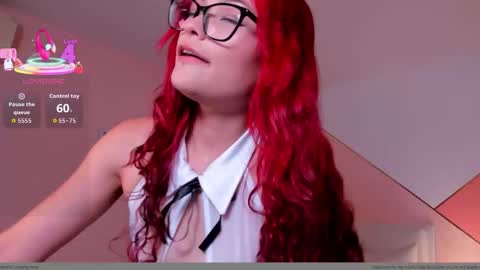 Mae Lyra online show from 01/07/26, 09:28