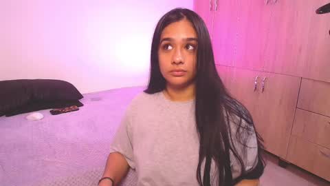 mae and nathan online show from 09/09/25, 02:16