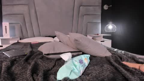 MAEE ANGELS online show from 12/11/24, 11:32