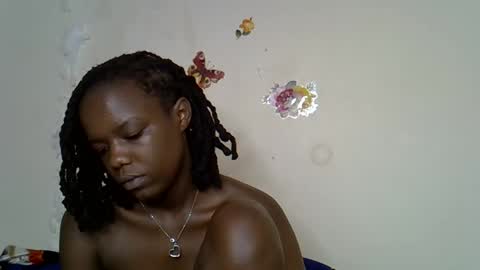 Maee online show from 12/04/25, 04:33