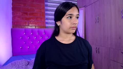 Snapshot of maeena chatting on 12/05/24, 07:49 maeena online show from 12/05/24, 07:49