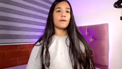 Snapshot of maeena chatting on 01/13/25, 06:06 maeena online show from 01/13/25, 06:06