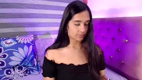 Snapshot of maeena chatting on 01/28/25, 07:42 maeena online show from 01/28/25, 07:42