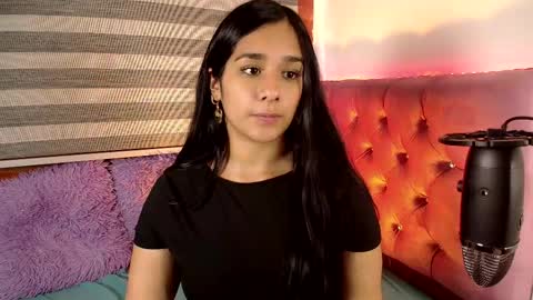 Snapshot of maeena chatting on 02/24/25, 04:26 maeena online show from 02/24/25, 04:26