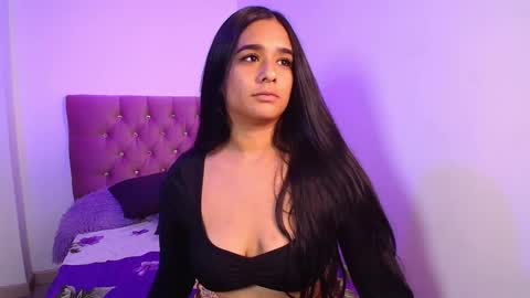 Snapshot of maeena chatting on 02/05/26, 12:15 maeena online show from 02/05/26, 12:15