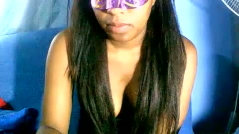 MaelahLove online show from 12/19/24, 04:56