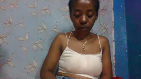 Snapshot of maella007 chatting on 05/30/26, 09:39 maella007 online show from 05/30/26, 09:39