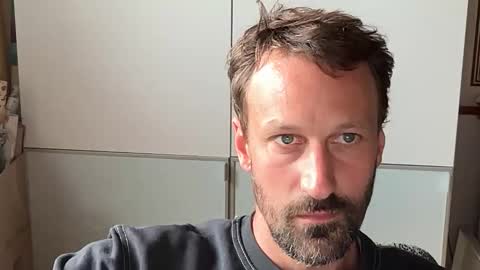 Snapshot of maenu_69 chatting on 09/16/25, 03:57 maenu_69 online show from 09/16/25, 03:57