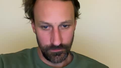 maenu_69 online show from 12/17/25, 10:16