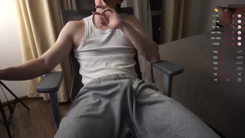 Snapshot of maestro3369 chatting on 12/20/24, 11:58 Mike XMaestro 3369 online show from 12/20/24, 11:58