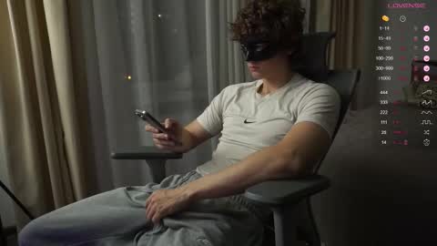 Snapshot of maestro3369 chatting on 09/28/25, 07:30 Mike XMaestro 3369 online show from 09/28/25, 07:30