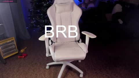 Maevee online show from 01/05/25, 09:37