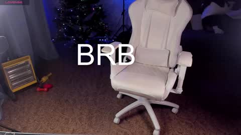 Maevee online show from 01/06/25, 09:19