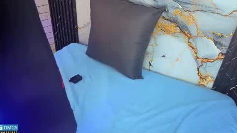 maevekuro online show from 12/20/25, 03:35