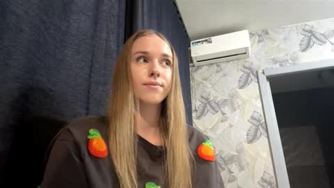 Snapshot of mafaldatefera chatting on 03/04/26, 09:26 Sara online show from 03/04/26, 09:26