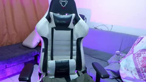 mafecito24 online show from 10/30/25, 01:51