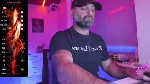 Snapshot of magabear chatting on 02/03/26, 06:57 Magabear online show from 02/03/26, 06:57