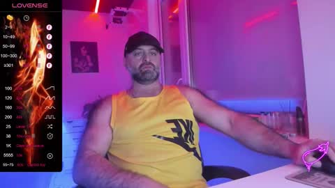 Snapshot of magabear chatting on 02/07/26, 02:59 Magabear online show from 02/07/26, 02:59