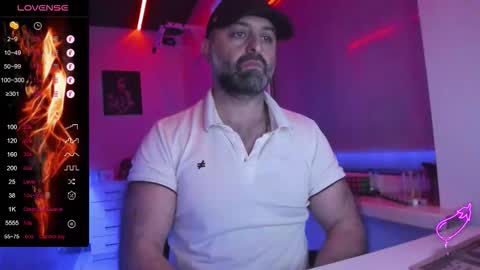 Snapshot of magabear chatting on 02/14/26, 12:07 Magabear online show from 02/14/26, 12:07