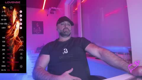 Snapshot of magabear chatting on 02/25/26, 08:46 Magabear online show from 02/25/26, 08:46