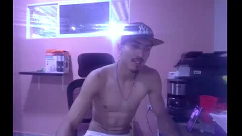 Snapshot of magallanes2134 chatting on 09/23/25, 04:32 magallanes2134 online show from 09/23/25, 04:32