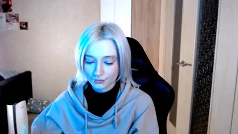 Sophia online show from 12/03/25, 04:38