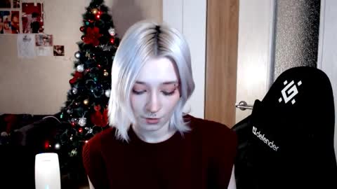 Sophia online show from 12/16/25, 04:12