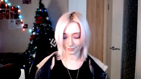 Sophia online show from 12/17/25, 05:30