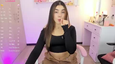Snapshot of mager_of chatting on 06/19/26, 12:37 Eva online show from 06/19/26, 12:37