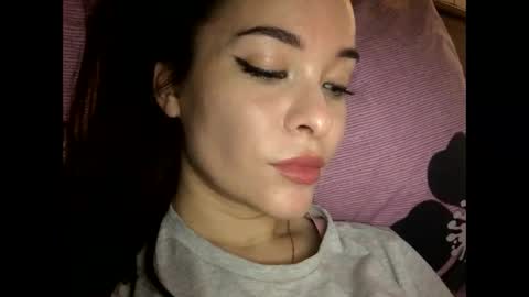 magggg658318 online show from 02/01/25, 11:21