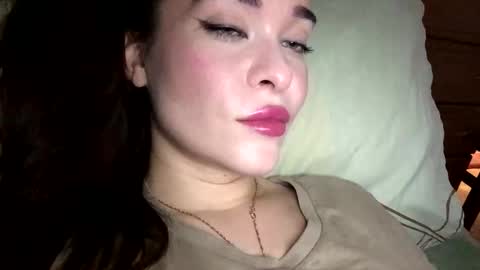 magggg658318 online show from 11/07/25, 01:33