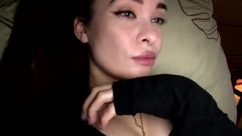 magggg658318 online show from 12/16/25, 12:54