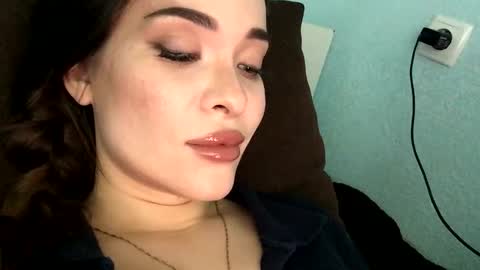 magggg658318 online show from 06/01/26, 02:41