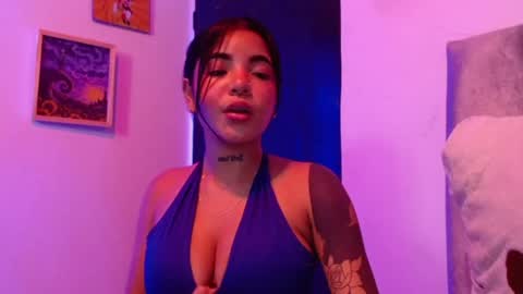 Snapshot of maggie_love77 chatting on 05/15/26, 11:01 maggie online show from 05/15/26, 11:01