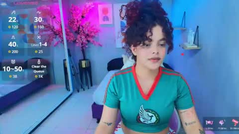 Snapshot of maggy_t18 chatting on 06/17/26, 03:20 Maggy online show from 06/17/26, 03:20